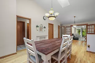 317 N Marcella Rd, Mount Prospect, IL 60056 - Photo 11