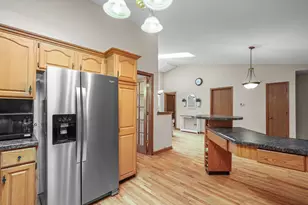 317 N Marcella Rd, Mount Prospect, IL 60056 - Photo 15