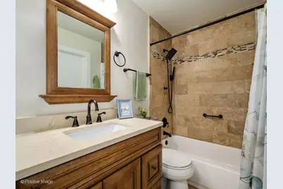 1817 Longboat Drive, Elk Grove Village, IL 60007 - Photo 19
