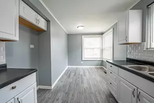 12528 S Justine St, Calumet Park, IL 60827 - Photo 7