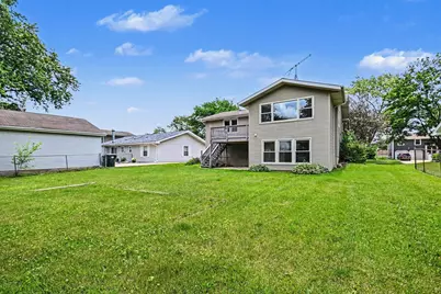 1312 W Oakmont Road, Hoffman Estates, IL 60169 - Photo 25