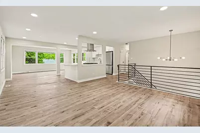 1312 W Oakmont Road, Hoffman Estates, IL 60169 - Photo 5