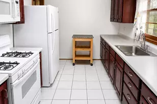 2295 177th St, Lansing, IL 60438 - Photo 5