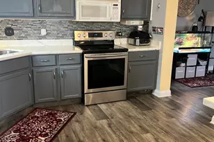 9355 Landings Ln, Des Plaines, IL 60016 - Photo 15