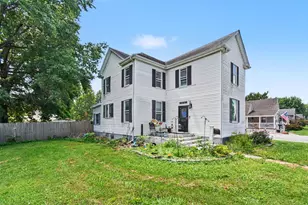 500 W 1 St, Mount Olive, IL 62069 - Photo 3