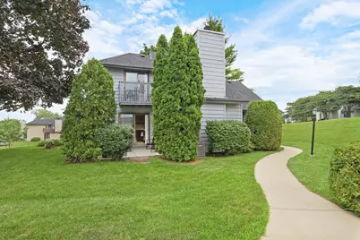 736 Glen Way, Gurnee, IL 60031 - Photo 1