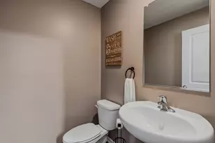 2121 Sassafras Wy, Wonder Lake, IL 60097 - Photo 9