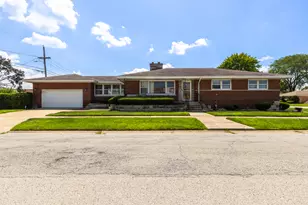 427 Luella Ave, Calumet City, IL 60409 - Photo 1