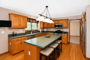 2660 Hoddam Rd, Naperville, IL 60564 - Photo 17