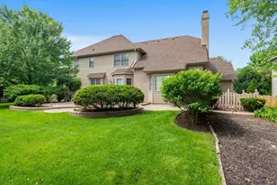 2660 Hoddam Rd, Naperville, IL 60564 - Photo 5