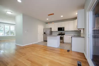 710 E 51st Street, Chicago, IL 60615 - Photo 5