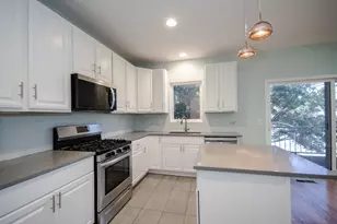 710 E 51st St, Chicago, IL 60615 - Photo 3