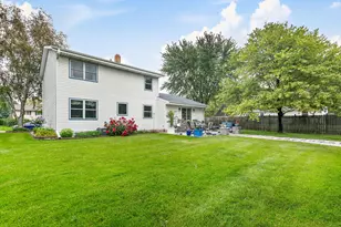 224 Lexington St, Dekalb, IL 60115 - Photo 27