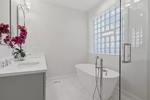839 S Miller St, Chicago, IL 60607 - Photo 13