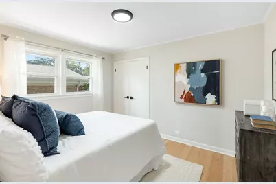 604 Lavergne Avenue, Wilmette, IL 60091 - Photo 13