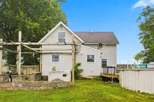 402 S 1st St, Alpha, IL 61413 - Photo 19