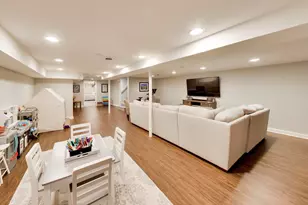 544 Park Plaine Ave, Park Ridge, IL 60068 - Photo 23