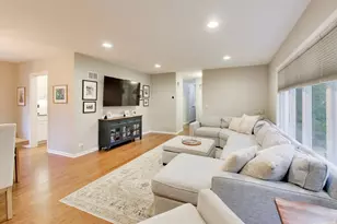544 Park Plaine Ave, Park Ridge, IL 60068 - Photo 5