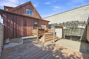 2325 W 41st St, Chicago, IL 60609 - Photo 31