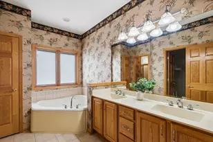 789 Woodland Dr, Antioch, IL 60002 - Photo 13