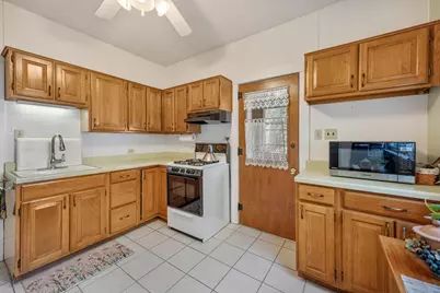 309 S 6th Street, Saint Charles, IL 60174 - Photo 7