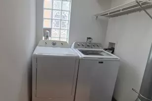 3238 N Hamlin Ave, Chicago, IL 60618 - Photo 13