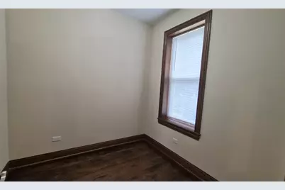3238 N Hamlin Avenue #2, Chicago, IL 60618 - Photo 11
