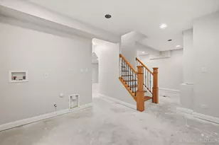 900 White Oak Dr, North Aurora, IL 60542 - Photo 27