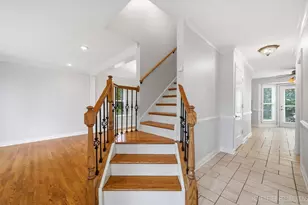 900 White Oak Dr, North Aurora, IL 60542 - Photo 3