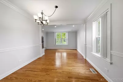 900 White Oak Drive, North Aurora, IL 60542 - Photo 9