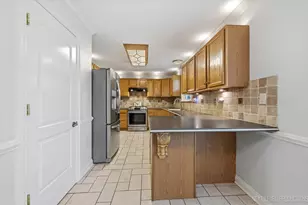 900 White Oak Dr, North Aurora, IL 60542 - Photo 11