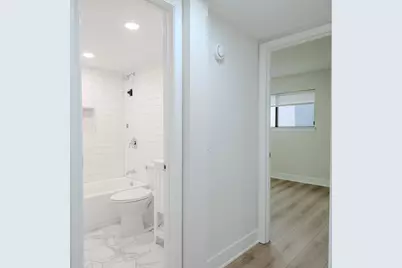 8504 W Catherine Avenue #1N, Chicago, IL 60656 - Photo 11