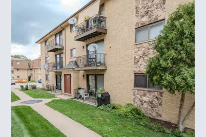 8504 W Catherine Avenue #1N, Chicago, IL 60656 - Photo 1
