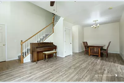 91 E Haines Drive, Hainesville, IL 60030 - Photo 5