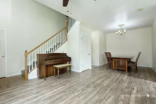 91 E Haines Dr, Hainesville, IL 60030 - Photo 5