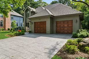 304 Apple River Dr, Naperville, IL 60565 - Photo 3