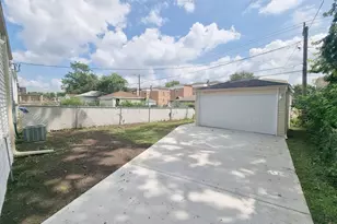 [Address not provided], Maywood, IL 60153 - Photo 3