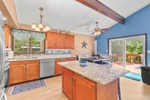 1301 Holiday Dr, Sandwich, IL 60548 - Photo 3