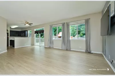 352 N Cornerstone Drive, Volo, IL 60020 - Photo 3