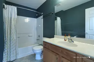 352 N Cornerstone Dr, Volo, IL 60020 - Photo 17