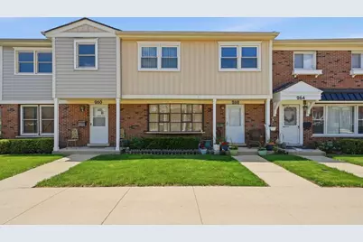262 Bay Street, Wood Dale, IL 60191 - Photo 1