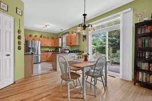 531 Springwood Ave, East Dundee, IL 60118 - Photo 15