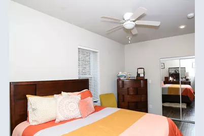 1318 S 61st Avenue, Cicero, IL 60804 - Photo 25