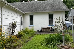 503 Milton St, Paris, IL 61944 - Photo 3