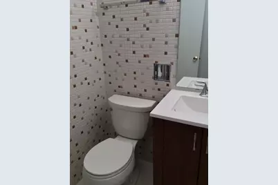 3846 N Janssen Avenue #1, Chicago, IL 60613 - Photo 9