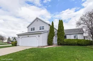 1312 Darlington Ct, Hoffman Estates, IL 60169 - Photo 1