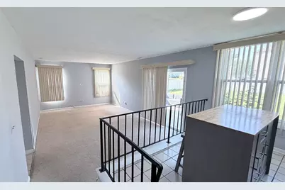 1312 Darlington Court, Hoffman Estates, IL 60169 - Photo 5