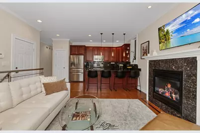 2027 W Race Avenue #1W, Chicago, IL 60612 - Photo 5