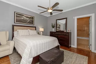 2027 W Race Avenue #1W, Chicago, IL 60612 - Photo 9