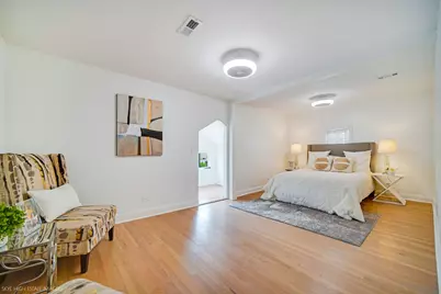 8100 S Cornell Avenue, Chicago, IL 60619 - Photo 15
